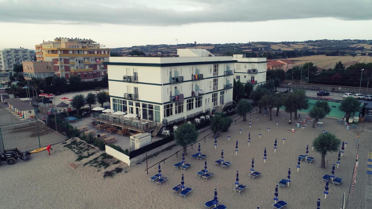 מארוטה Hotel Internazionale מראה חיצוני תמונה