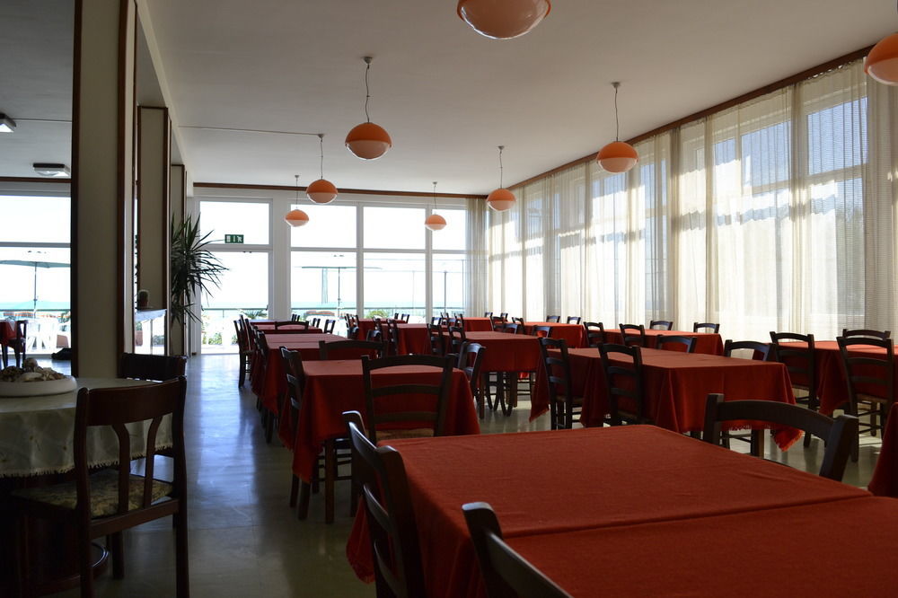 מארוטה Hotel Internazionale מראה חיצוני תמונה